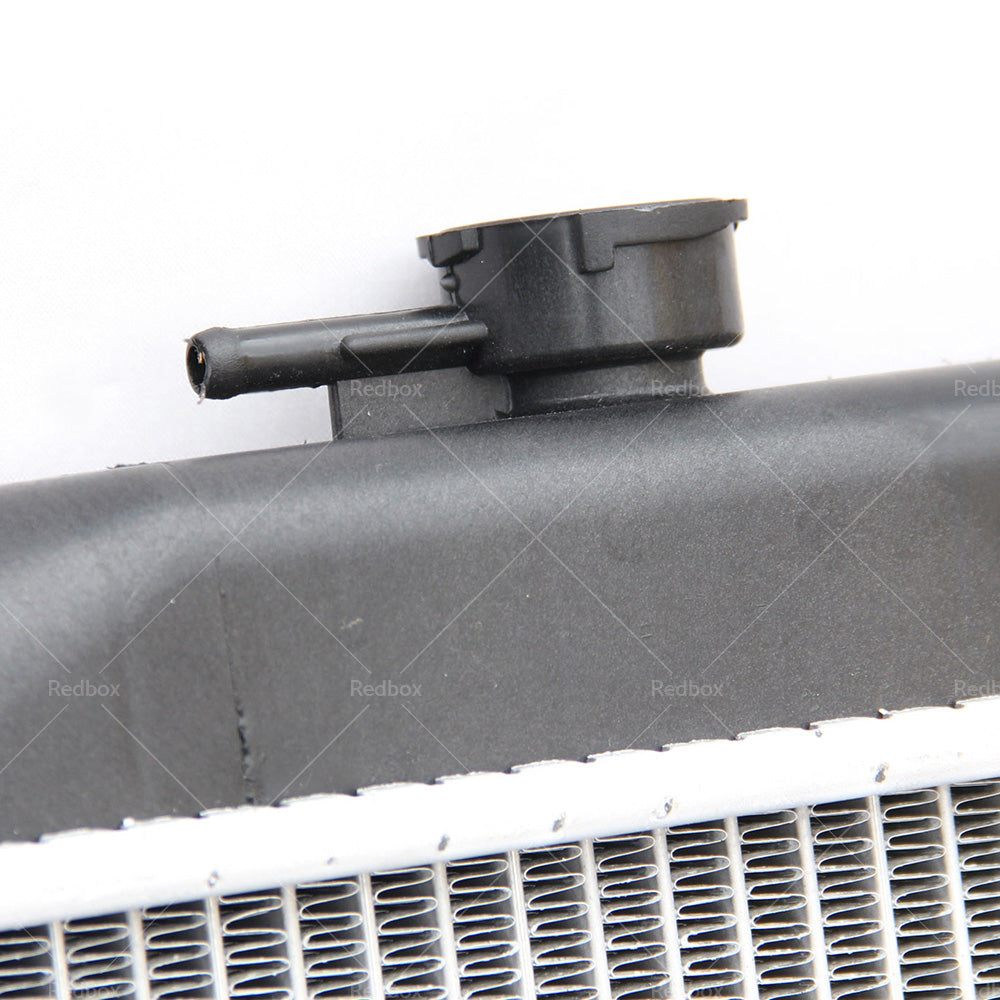 {{ Radiator Suitable For Toyota Landcruiser 100S HZJ105R FZJ105R HDJ100R 98-07AT MT }} - Buy Car Parts Online at {{ Kaka Auto Parts }}.
