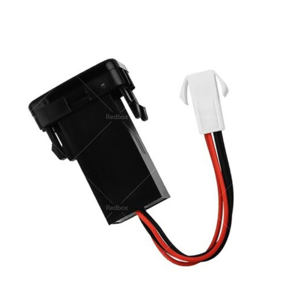 {{ Dual USB Socket Audio Charger Suitable For Toyota Hilux Prado Land Cruiser }} - Buy Car Parts Online at {{ Kaka Auto Parts }}.