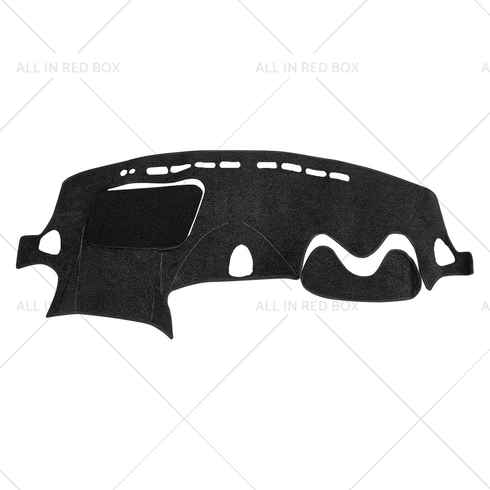{{ Black Non-Slip Dash Mat Suitable For Nissan JUKE F15 2011-2019 Dashboard Cover }} - Buy Car Parts Online at {{ Kaka Auto Parts }}.