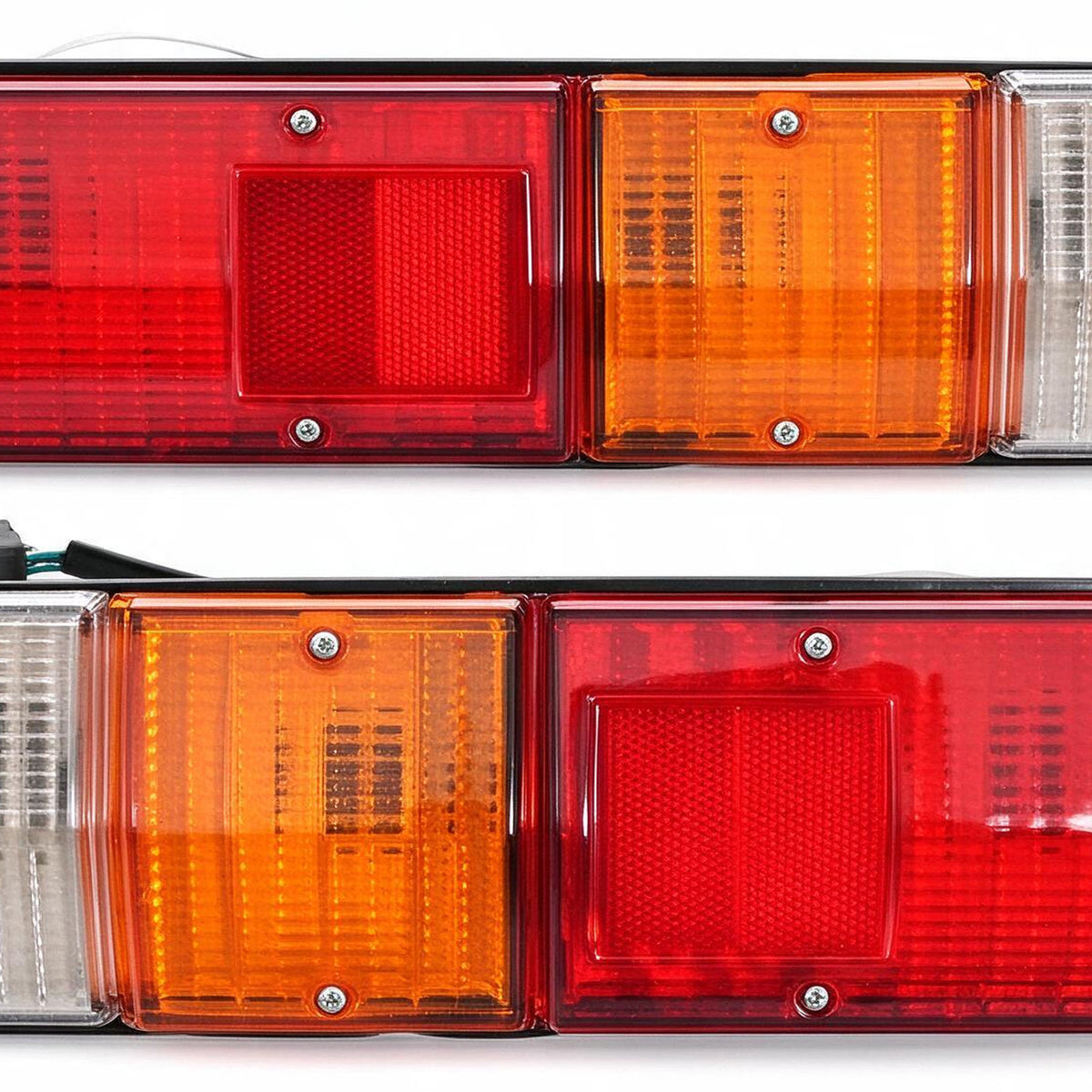 Tail Light Tray Type Socket S Square Set LH RH Suitable for Isuzu D-Max RG - XQ1