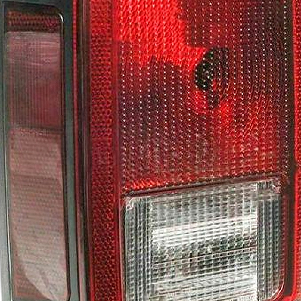 Tail Light Brake Reverse Light Suitable for Jeep Wrangler 1997-2006 55077890AC - XQ1
