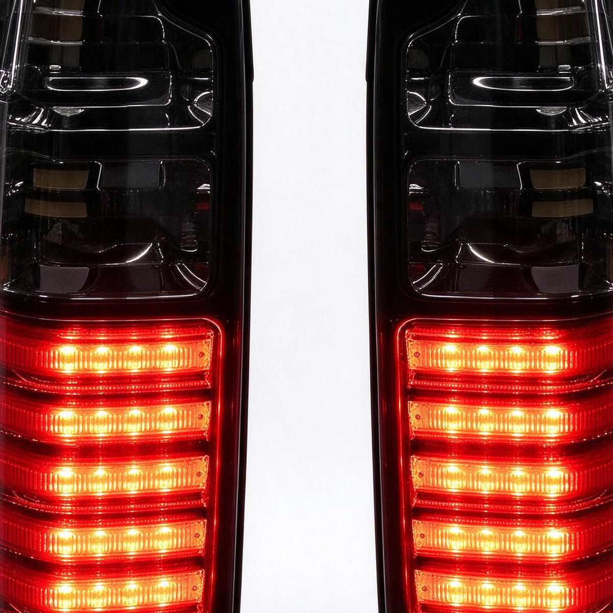 LED Tail Light Half Smokey Suitable for Toyota Land Cruiser 70 75 Series Troop - XQ1