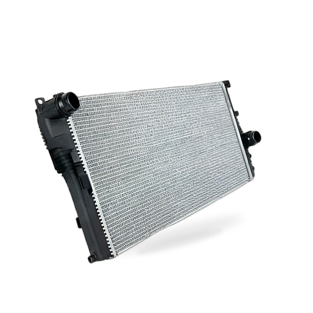 Radiator Suitable for BMW 4 Series F32 F33 F36 F82 418i 420i 428i 435i 420d 425d
